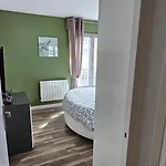 Le Faust Apartment *