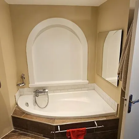 Le Faust Apartment *